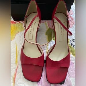 Bandolino Red squared toe sandals/heels